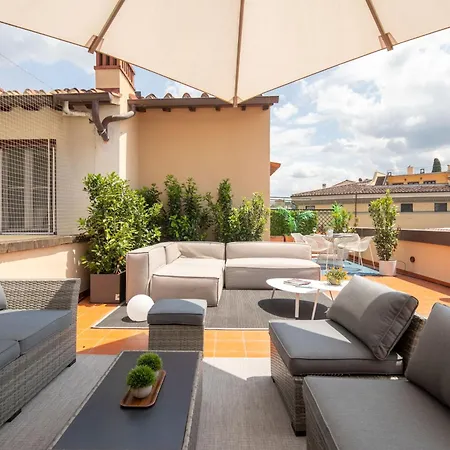 Appartamento Attico Ponte Vecchio Vista Duomo+parking+terrazzo Firenze